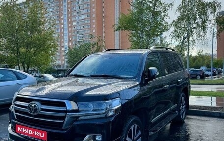 Toyota Land Cruiser 200, 2019 год, 9 150 000 рублей, 2 фотография