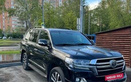 Toyota Land Cruiser 200, 2019 год, 9 150 000 рублей, 4 фотография