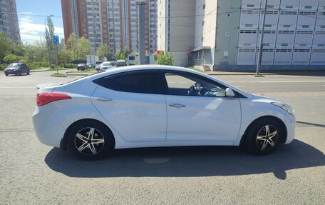 Hyundai Avante, 2011 год, 970 000 рублей, 4 фотография
