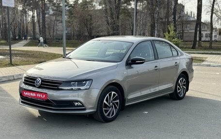 Volkswagen Jetta VI, 2017 год, 1 880 000 рублей, 4 фотография