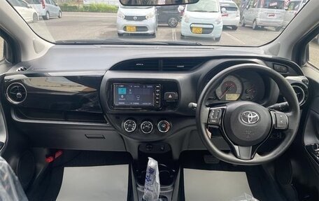 Toyota Vitz, 2019 год, 928 627 рублей, 14 фотография