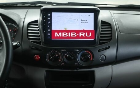 Mitsubishi L200 IV рестайлинг, 2013 год, 1 850 000 рублей, 7 фотография