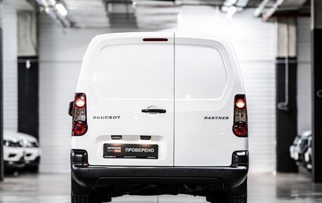 Peugeot Partner II рестайлинг 2, 2014 год, 915 000 рублей, 4 фотография