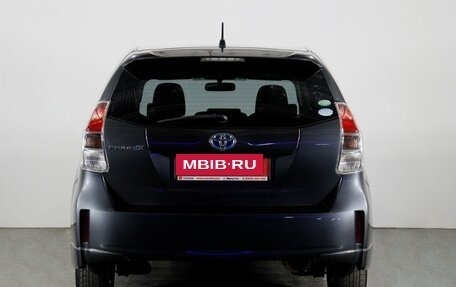 Toyota Prius Alpha I (ZVW40/41), 2014 год, 1 598 000 рублей, 3 фотография