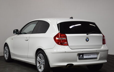 BMW 1 серия, 2011 год, 869 000 рублей, 6 фотография