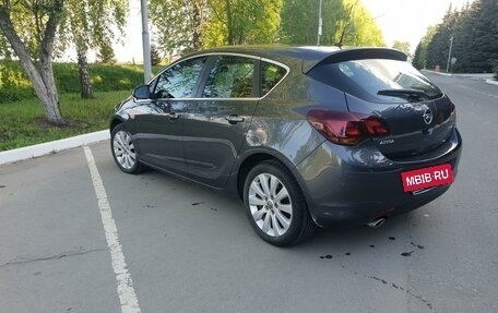Opel Astra J, 2010 год, 797 000 рублей, 9 фотография