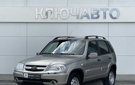 Chevrolet Niva I рестайлинг, 2011 год, 609 000 рублей, 2 фотография