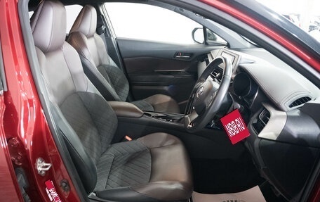 Toyota C-HR I рестайлинг, 2018 год, 2 629 000 рублей, 8 фотография