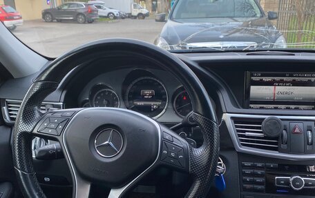 Mercedes-Benz E-Класс, 2013 год, 2 050 000 рублей, 3 фотография