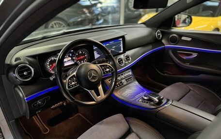 Mercedes-Benz E-Класс, 2020 год, 4 200 000 рублей, 3 фотография