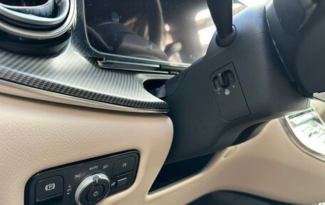 Mercedes-Benz V-Класс, 2024 год, 17 000 000 рублей, 10 фотография