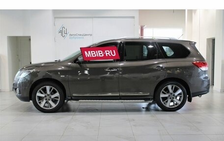 Nissan Pathfinder, 2016 год, 2 345 000 рублей, 4 фотография