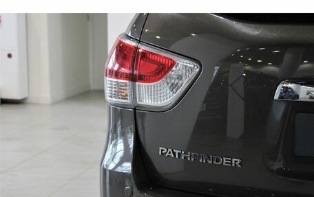 Nissan Pathfinder, 2016 год, 2 345 000 рублей, 7 фотография