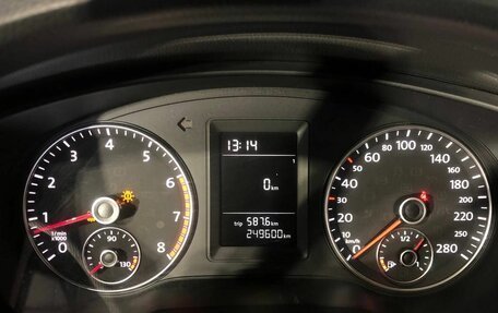 Volkswagen Jetta VI, 2012 год, 999 000 рублей, 11 фотография