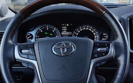 Toyota Land Cruiser 200, 2016 год, 6 078 000 рублей, 19 фотография