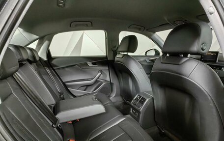 Audi A4, 2019 год, 2 355 000 рублей, 9 фотография