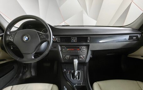 BMW 3 серия, 2010 год, 1 047 000 рублей, 14 фотография