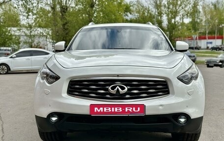 Infiniti FX II, 2011 год, 1 950 000 рублей, 1 фотография