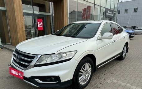 Honda Crosstour I рестайлинг, 2014 год, 1 479 000 рублей, 1 фотография