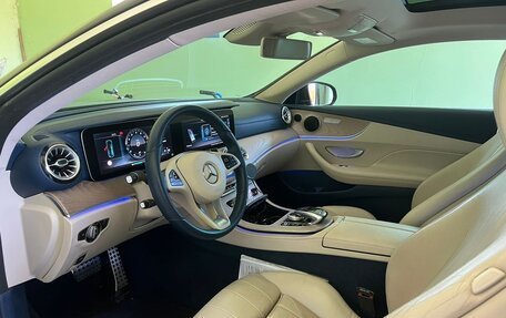 Mercedes-Benz E-Класс, 2017 год, 3 799 000 рублей, 4 фотография