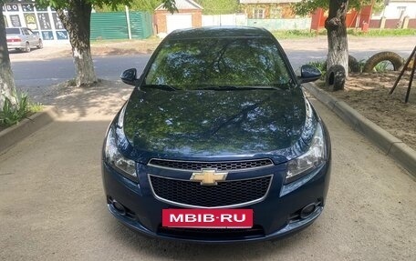 Chevrolet Cruze II, 2012 год, 970 000 рублей, 3 фотография