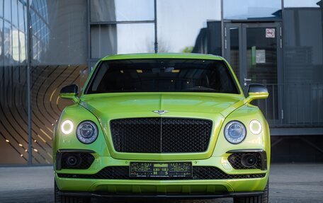 Bentley Bentayga I, 2019 год, 19 900 000 рублей, 2 фотография