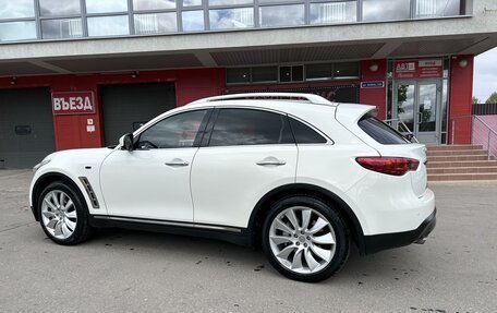 Infiniti FX II, 2011 год, 1 950 000 рублей, 3 фотография