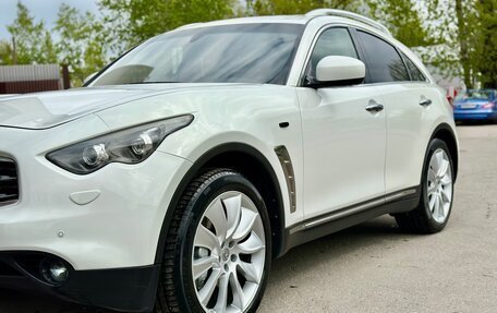 Infiniti FX II, 2011 год, 1 950 000 рублей, 9 фотография