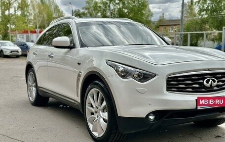 Infiniti FX II, 2011 год, 1 950 000 рублей, 2 фотография