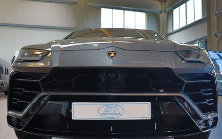 Lamborghini Urus I, 2022 год, 33 500 000 рублей, 3 фотография
