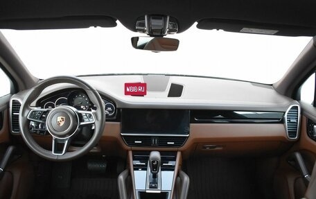 Porsche Cayenne III, 2019 год, 7 899 000 рублей, 10 фотография