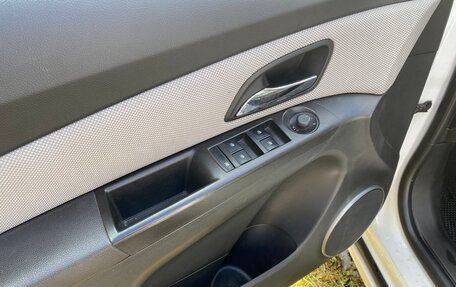 Chevrolet Cruze II, 2013 год, 750 000 рублей, 6 фотография