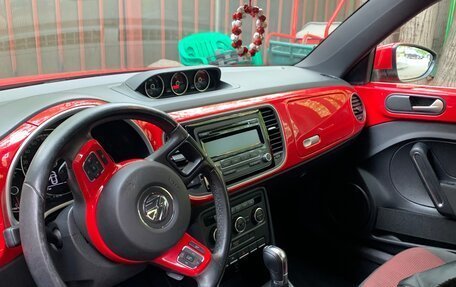 Volkswagen Beetle, 2014 год, 2 200 000 рублей, 11 фотография
