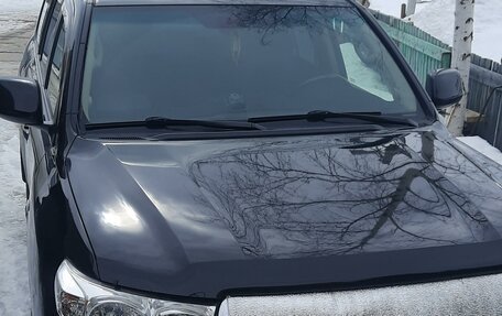 Toyota Land Cruiser 200, 2011 год, 3 100 000 рублей, 2 фотография