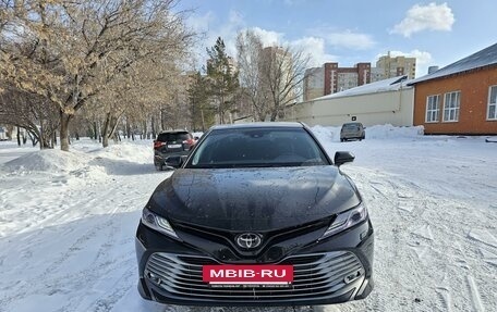 Toyota Camry, 2019 год, 3 290 000 рублей, 3 фотография