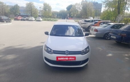 Volkswagen Polo VI (EU Market), 2016 год, 560 000 рублей, 2 фотография