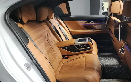 BMW 7 серия, 2019 год, 5 199 900 рублей, 13 фотография