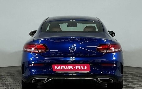 Mercedes-Benz C-Класс, 2019 год, 4 090 000 рублей, 6 фотография