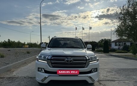 Toyota Land Cruiser 200, 2017 год, 8 000 000 рублей, 2 фотография