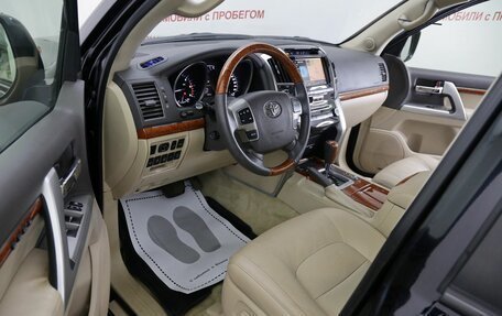 Toyota Land Cruiser 200, 2012 год, 3 299 000 рублей, 8 фотография