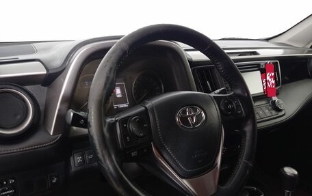 Toyota RAV4, 2015 год, 2 749 000 рублей, 13 фотография