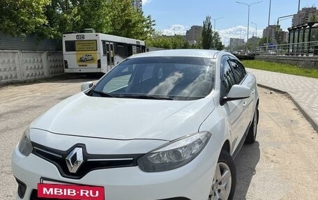 Renault Fluence I, 2015 год, 785 000 рублей, 2 фотография