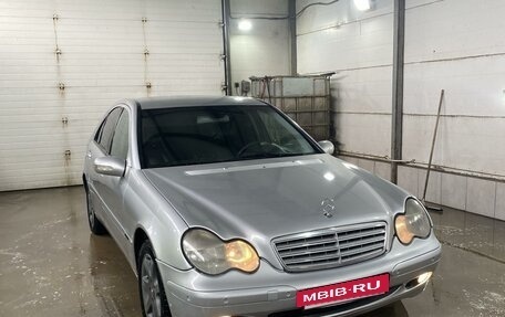 Mercedes-Benz C-Класс, 2002 год, 600 000 рублей, 4 фотография