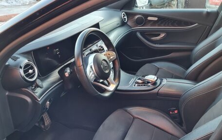Mercedes-Benz E-Класс, 2018 год, 3 600 000 рублей, 11 фотография