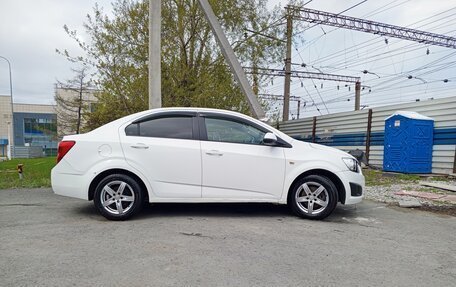 Chevrolet Aveo III, 2013 год, 600 000 рублей, 4 фотография