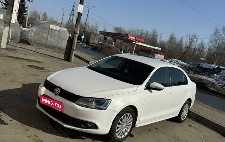 Volkswagen Jetta VI, 2013 год, 740 000 рублей, 1 фотография