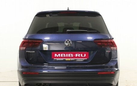 Volkswagen Tiguan II, 2017 год, 1 970 000 рублей, 4 фотография