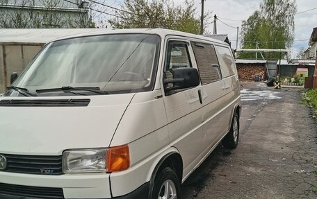 Volkswagen Transporter T4, 2002 год, 850 000 рублей, 1 фотография