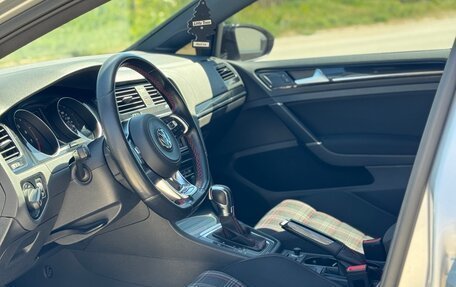 Volkswagen Golf GTI VII, 2016 год, 2 380 000 рублей, 13 фотография