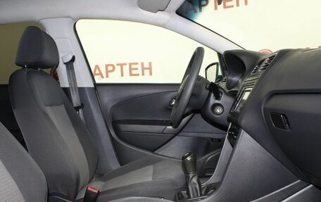 Volkswagen Polo VI (EU Market), 2013 год, 860 000 рублей, 11 фотография